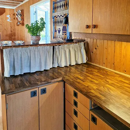 Authentic 1950s Wooden House By Two Beaches